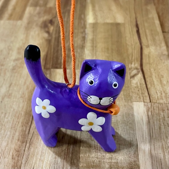 Wooden Hand Painted Cat Christmas Ornaments Made in Indonesia Folk Art Cat Lover - Picture 4 of 12